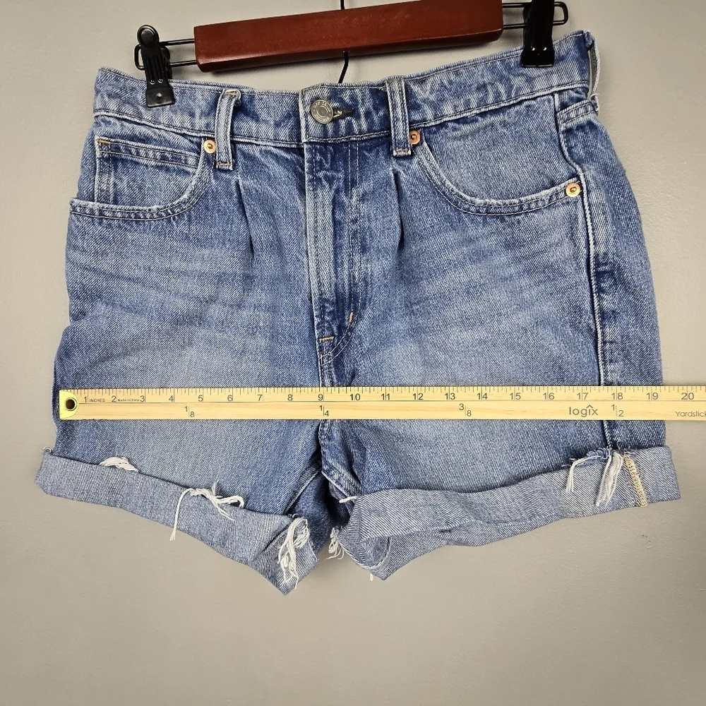 GAP barrel jean